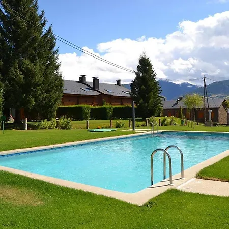 Appartamento Amplio Con Piscina En Llivia