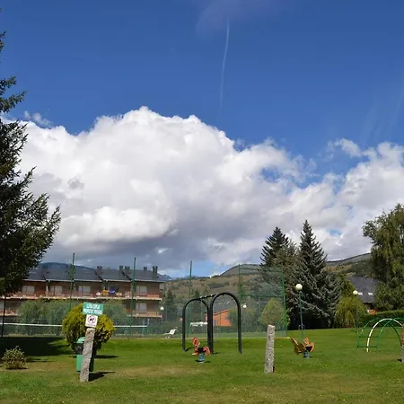 Amplio Con Piscina En شقة *