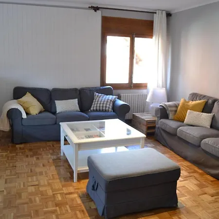 Amplio Con Piscina En * Llivia