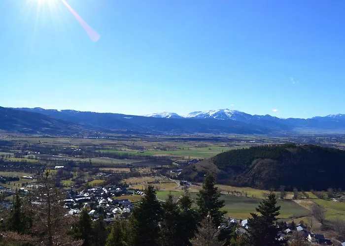 Amplio Con Piscina En